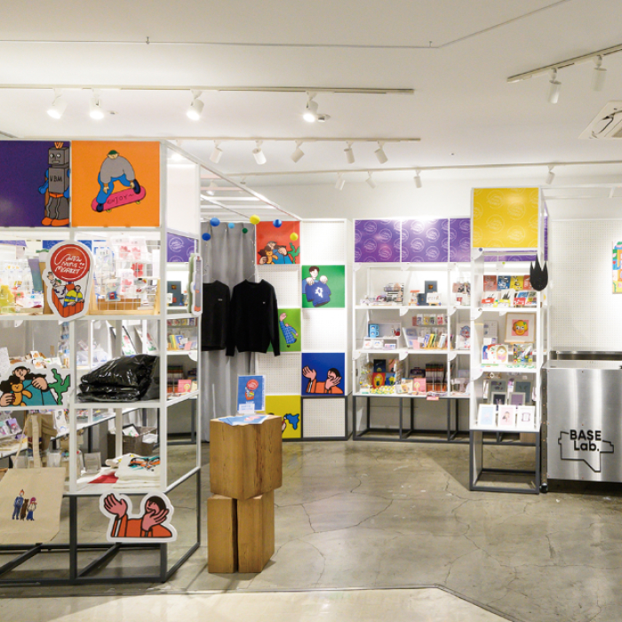 ポップアップショップ運用で実際に作品を販売