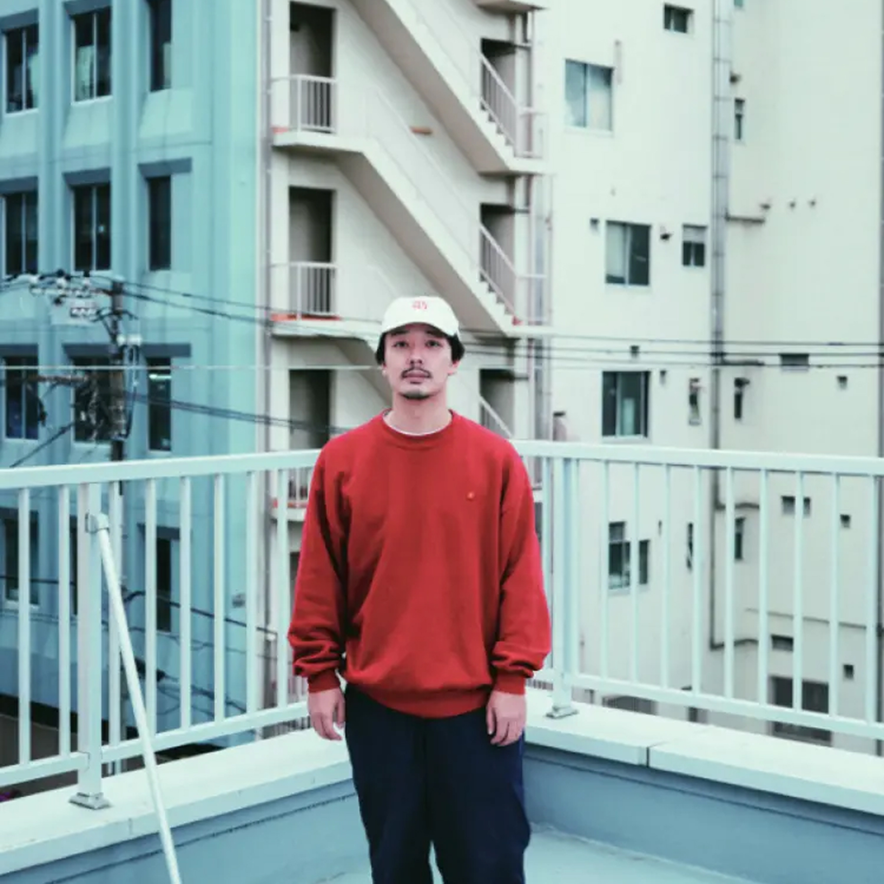 花房 真也｜音楽の分野を中心に活躍するアートディレクター／グラフィックデザイナー